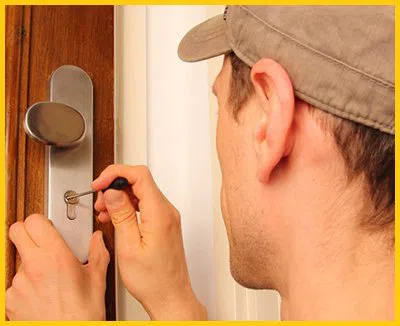 Seattle Advantage Locksmith Seattle, WA 206-317-8079 Seattle Advantage Locksmith Seattle, WA 206-317-8079 - 23-6